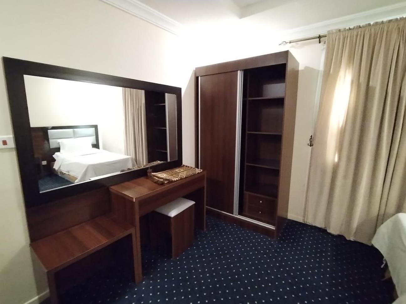 فندق الفرسان المتحدة فرع الفيصلية Aparthotel Τζέντα Εξωτερικό φωτογραφία