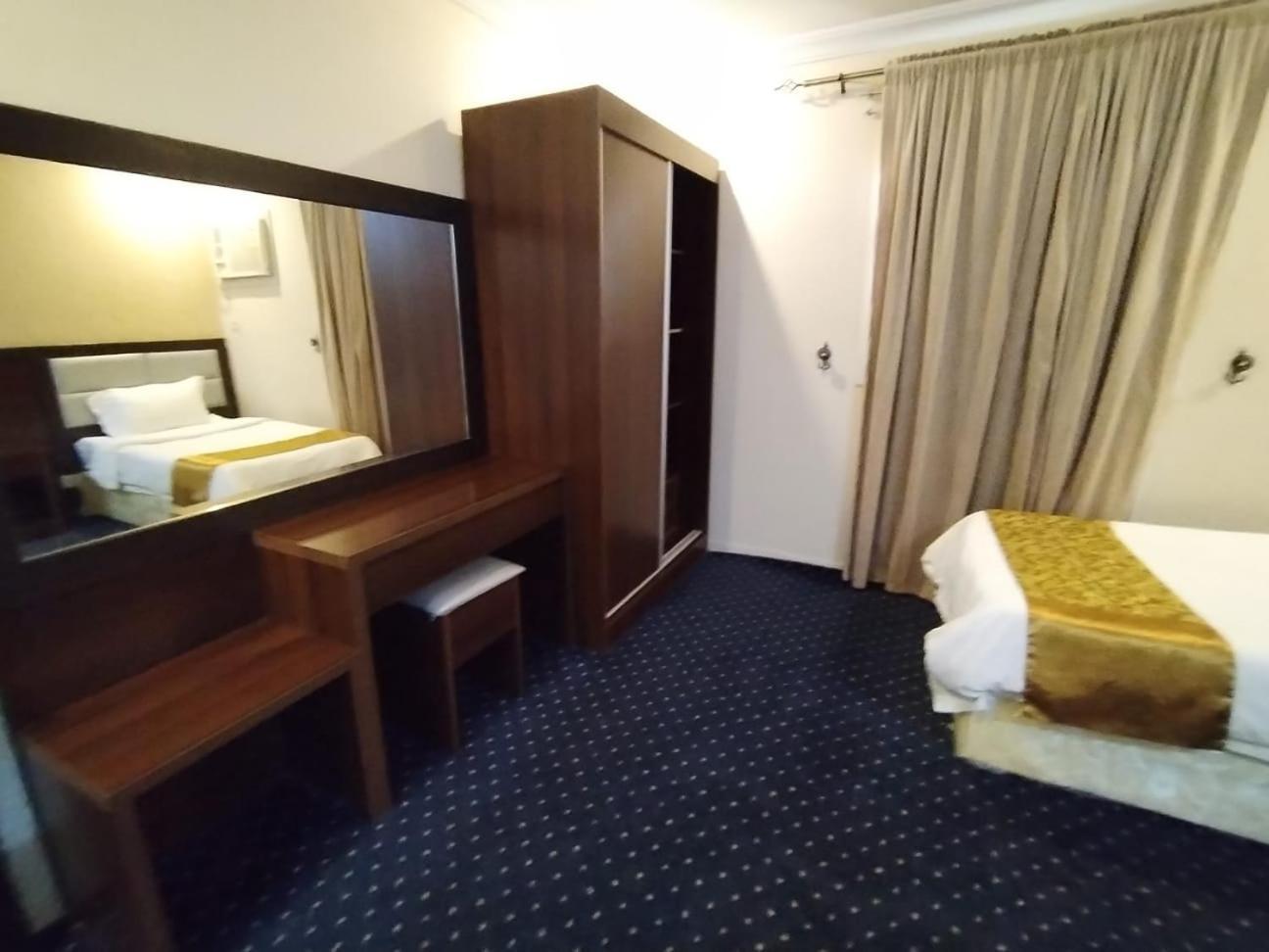 فندق الفرسان المتحدة فرع الفيصلية Aparthotel Τζέντα Εξωτερικό φωτογραφία